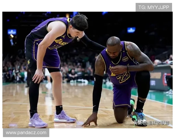 NBA最新动态：詹姆斯伤情更新及湖人赛季前瞻，字母哥谈球队未来发展