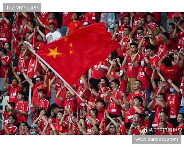 国足在主场鏖战九十分钟最终艰难逆转对手成功拿下一场关键胜利